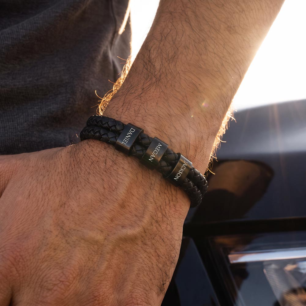 Men's Personalized Name Bracelet - (For MALE ROMANTIC)