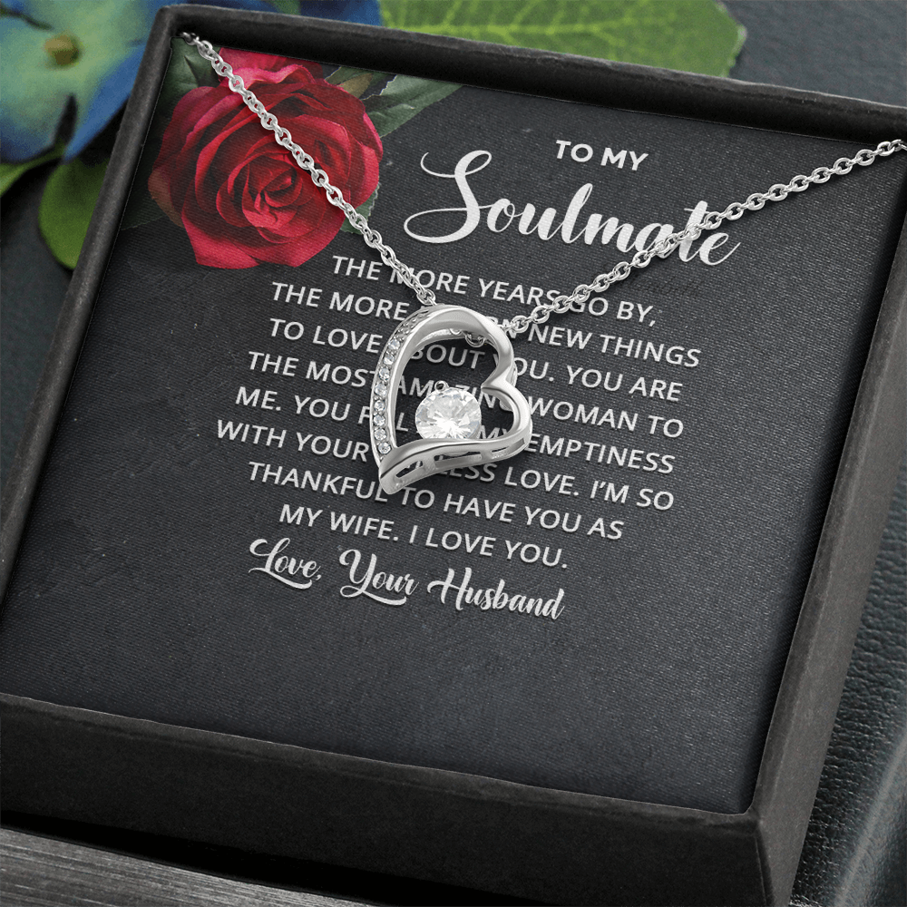 Forever Love Necklace - WIFE